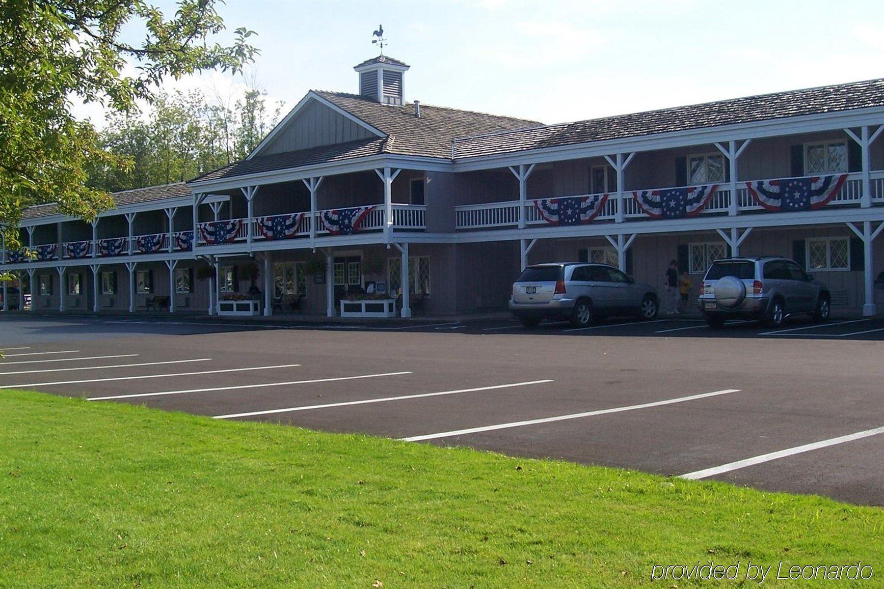 Webbs Year Round Resort Chautauqua Eksteriør billede